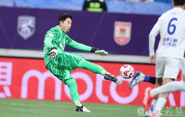中超-吕焯毅建功马莱莱失点 大连英博战平青岛海牛1-1