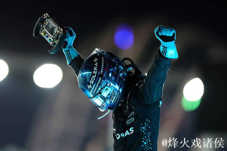 F1新加坡站正赛:拉塞尔杆位夺冠 维斯塔潘亚军 F1新加坡站正赛:拉塞尔杆位夺冠 维斯塔潘亚军
